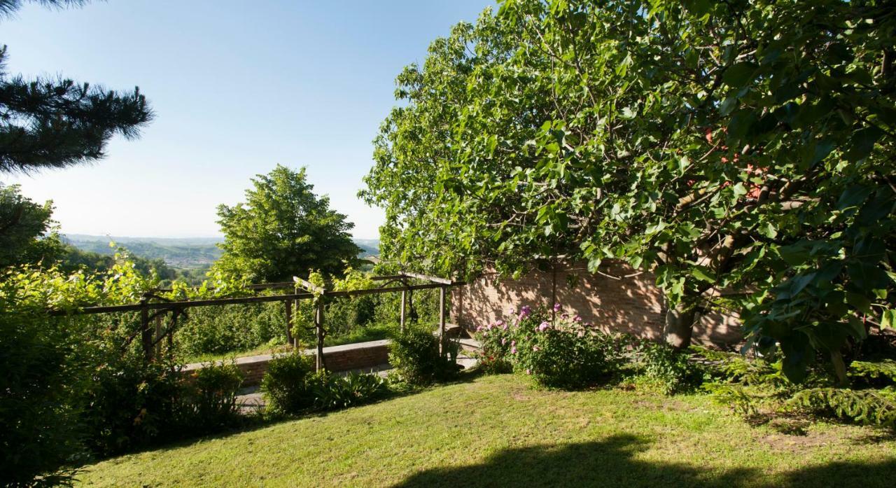 Hazelnut Valley Guarene Dış mekan fotoğraf